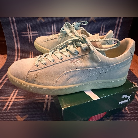 Puma Suede Classic Monochrome Reflective 7.5womens - Picture 8 of 16